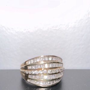 Vintage 10K Gold Diamond Ring